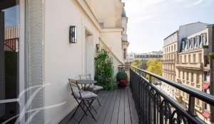 Location Appartement Paris 8ème