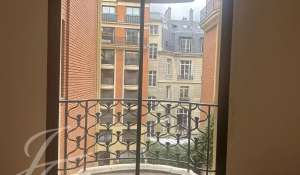 Location Appartement Paris 8ème