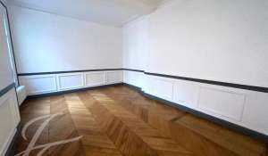 Location Appartement Paris 8ème