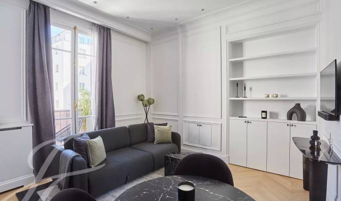 Location Appartement Paris 8ème