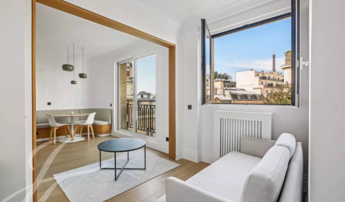 Location Appartement Paris 8ème