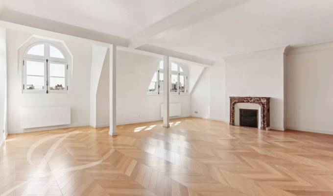 Location Appartement Paris 8ème