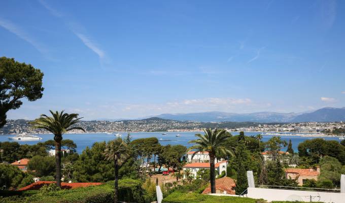 Location saisonnière Villa Antibes